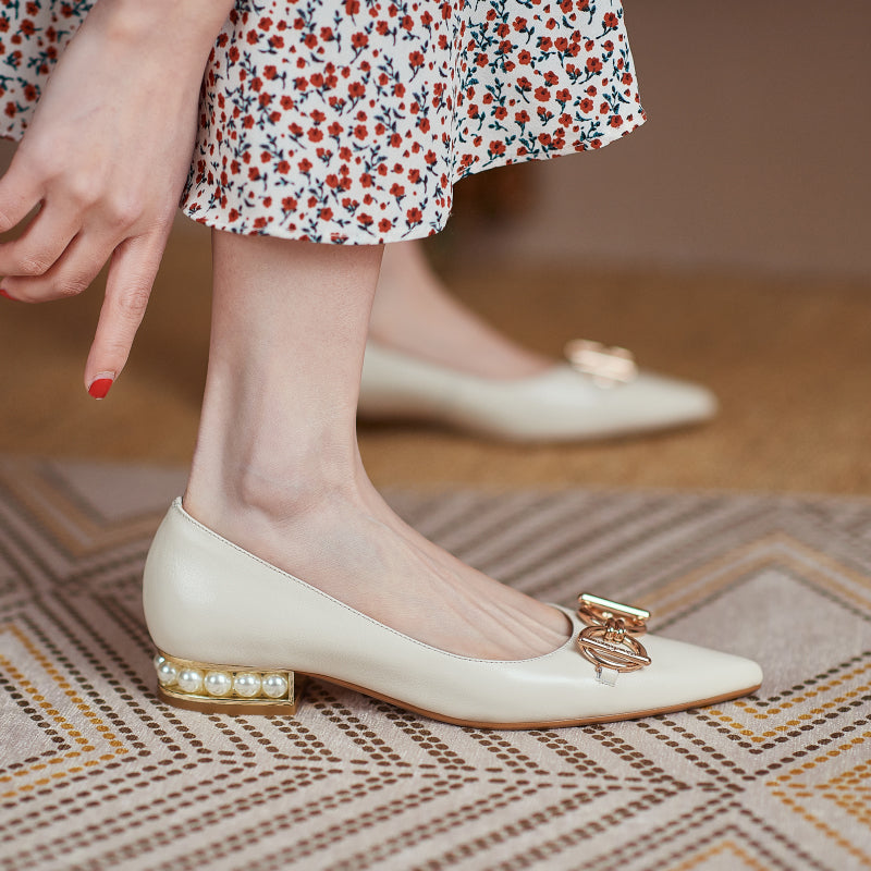 Beige Flats with Pearls and Gold Chain