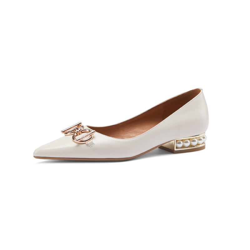 Beige Flats with Pearls and Gold Chain